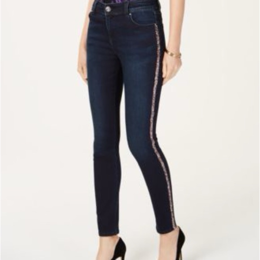 DRIFTWOOD Marilyn Navy Jeans with Embroidered Side Pattern and Raw hem
